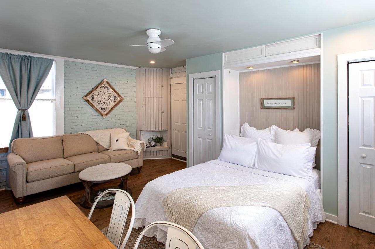 Katy House Bed And Breakfast Smithville Extérieur photo