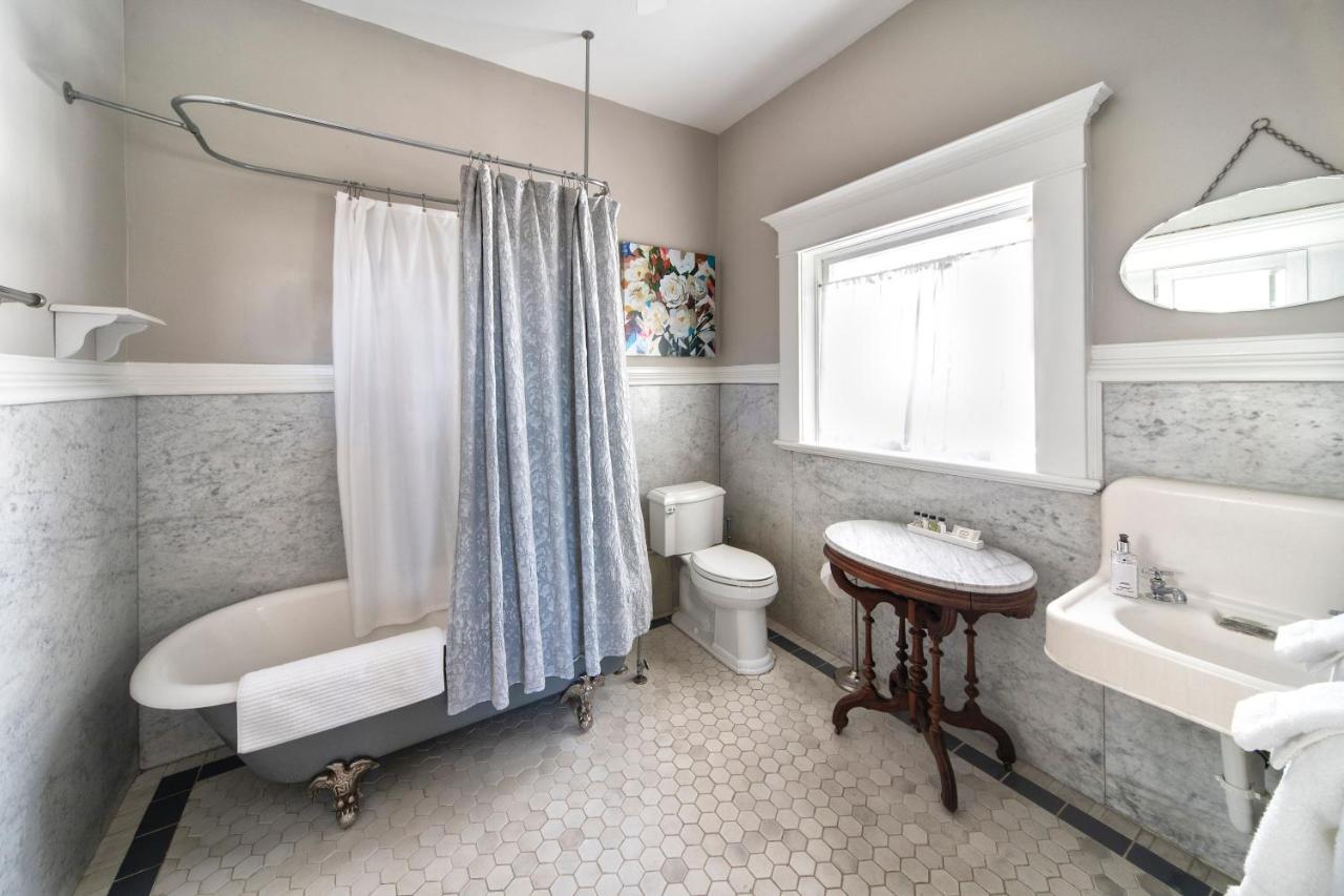 Katy House Bed And Breakfast Smithville Extérieur photo